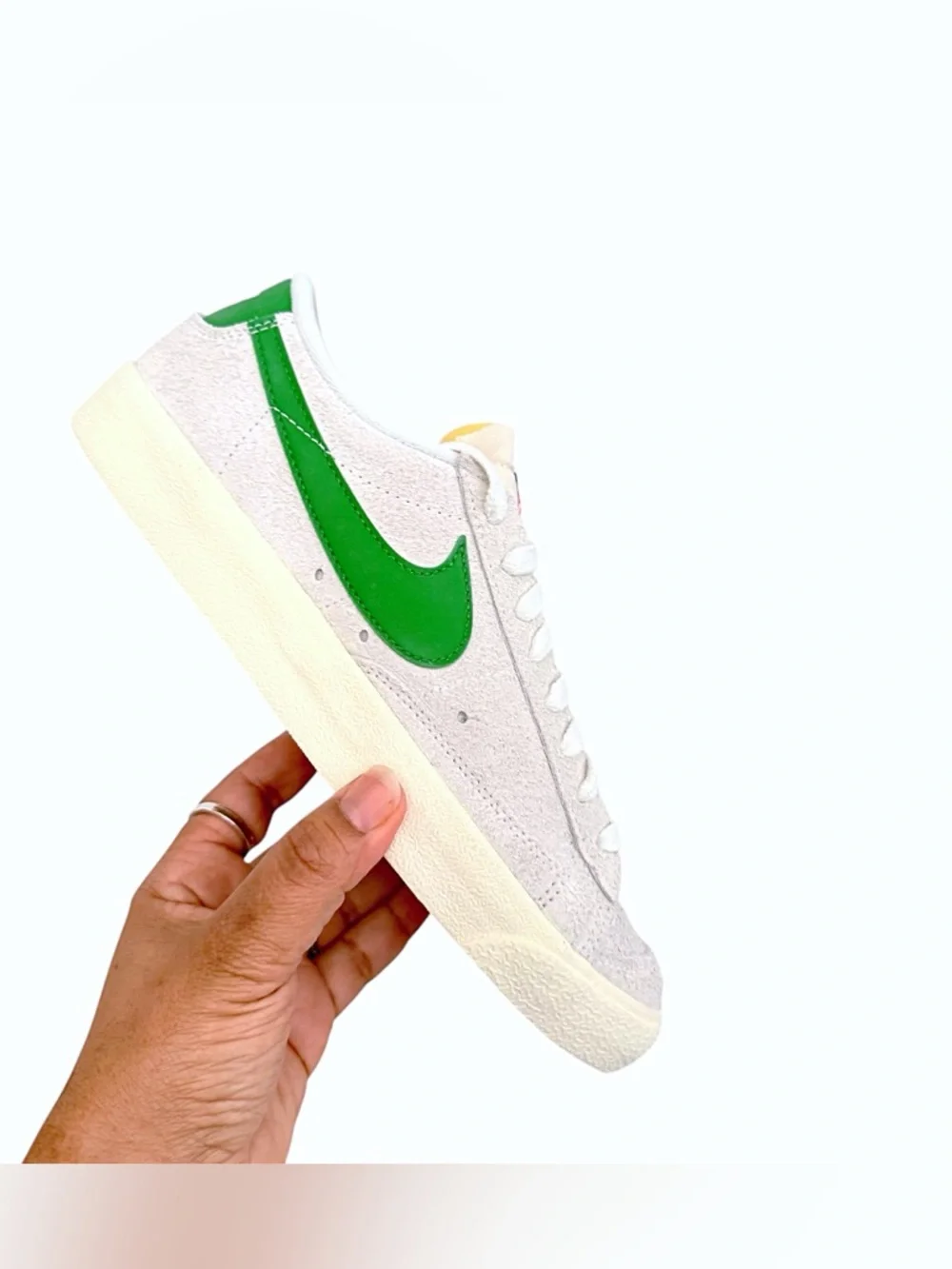 Nike Blazer Low ‘77 Premium ‘Coconut Milk Kelly Green’ Sneakers Men 7.5/ Women 9